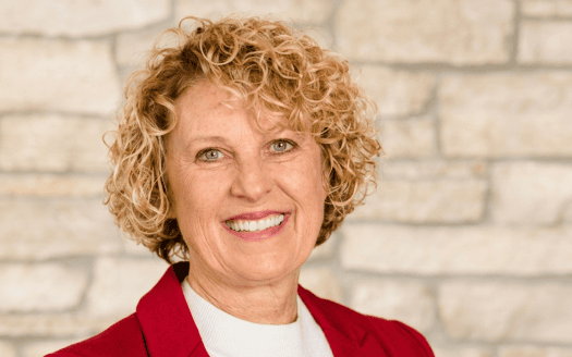 Julie Moore | Realtor | Excelsior Realty